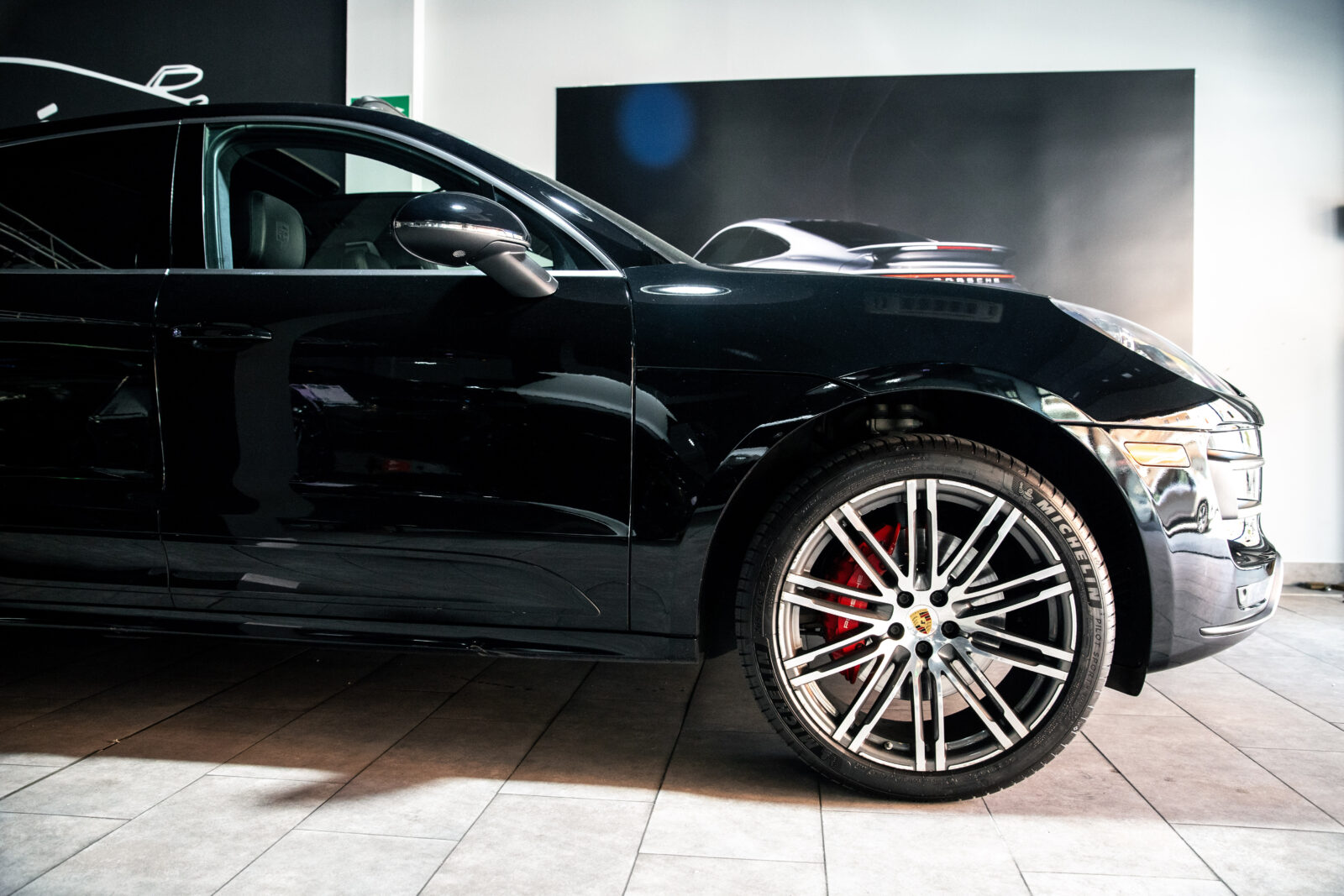 PORSCHE Macan Turbo