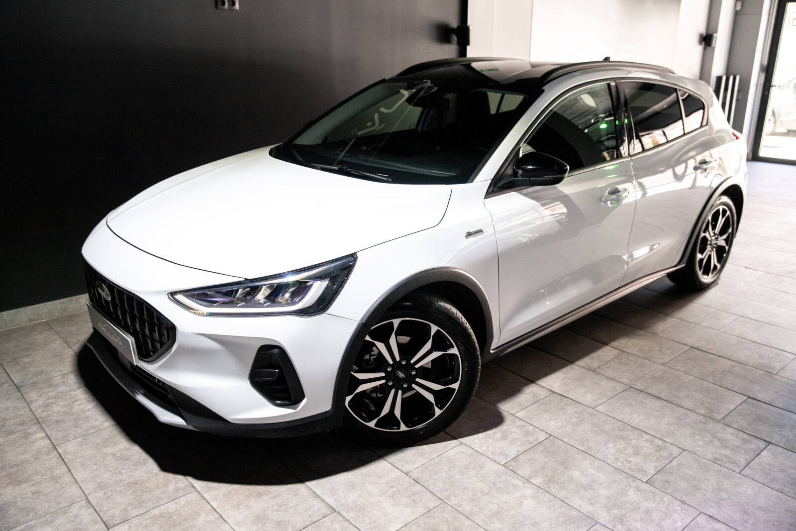 FORD FOCUS 1.0 Ecoboost MHEV Active X