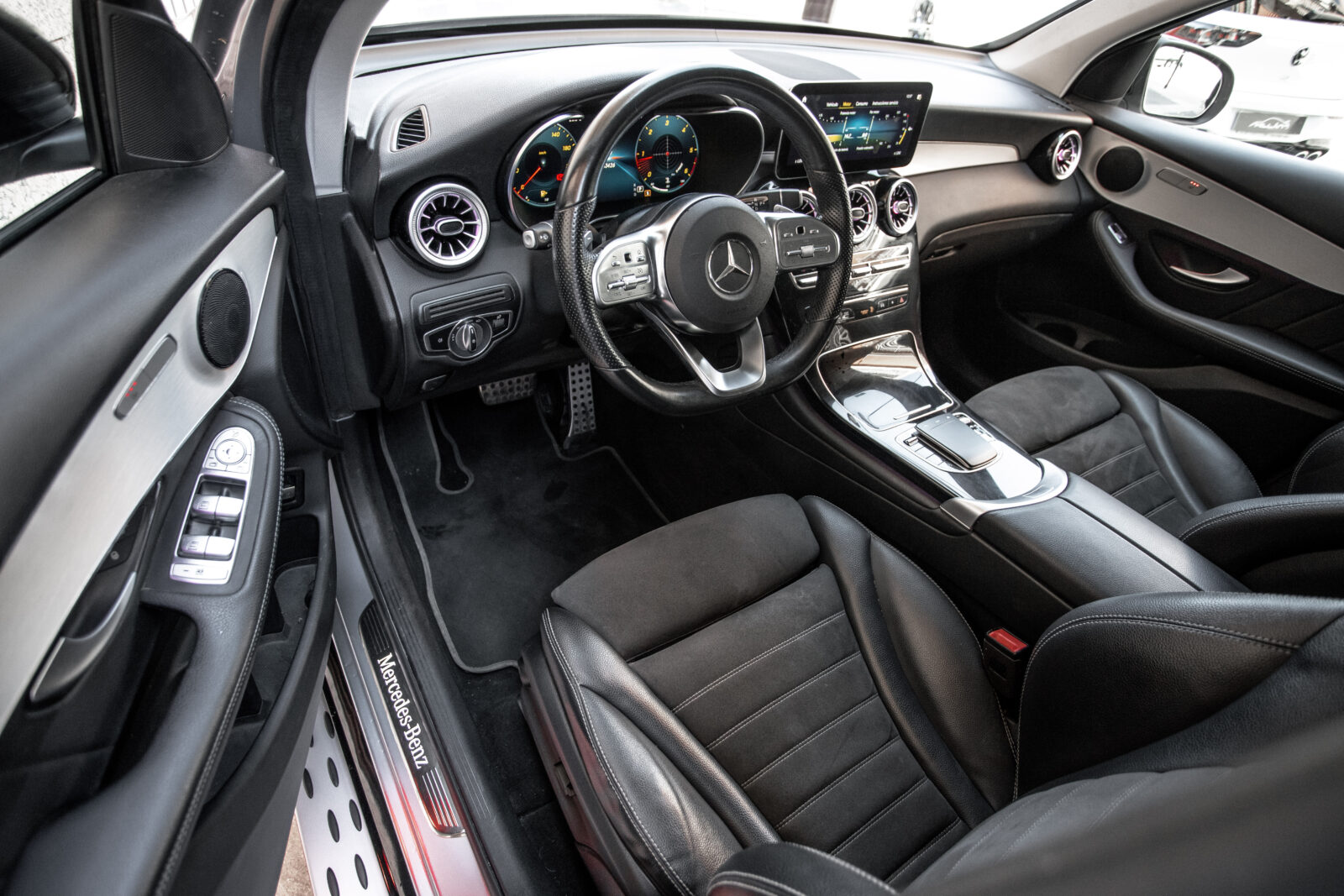 MERCEDES-BENZ GLC 220d 4 matic