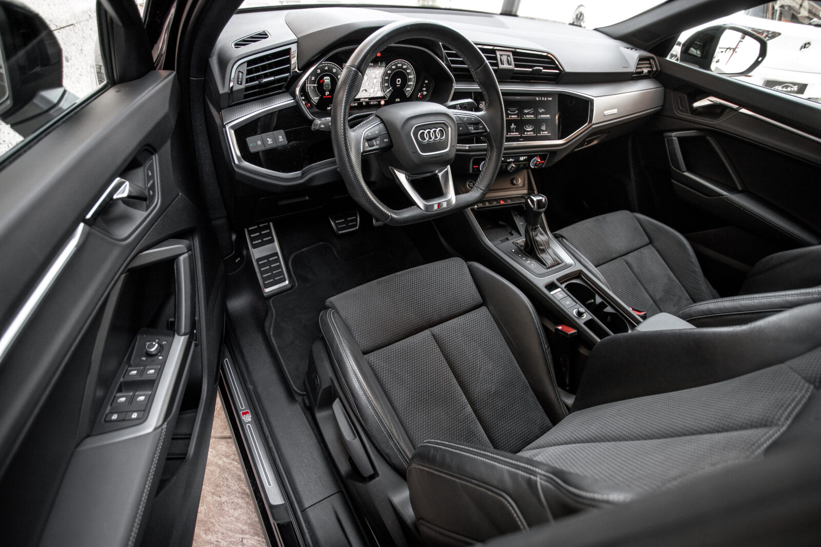 AUDI Q3 Sportback  45 TFSI e S tronic Black Line