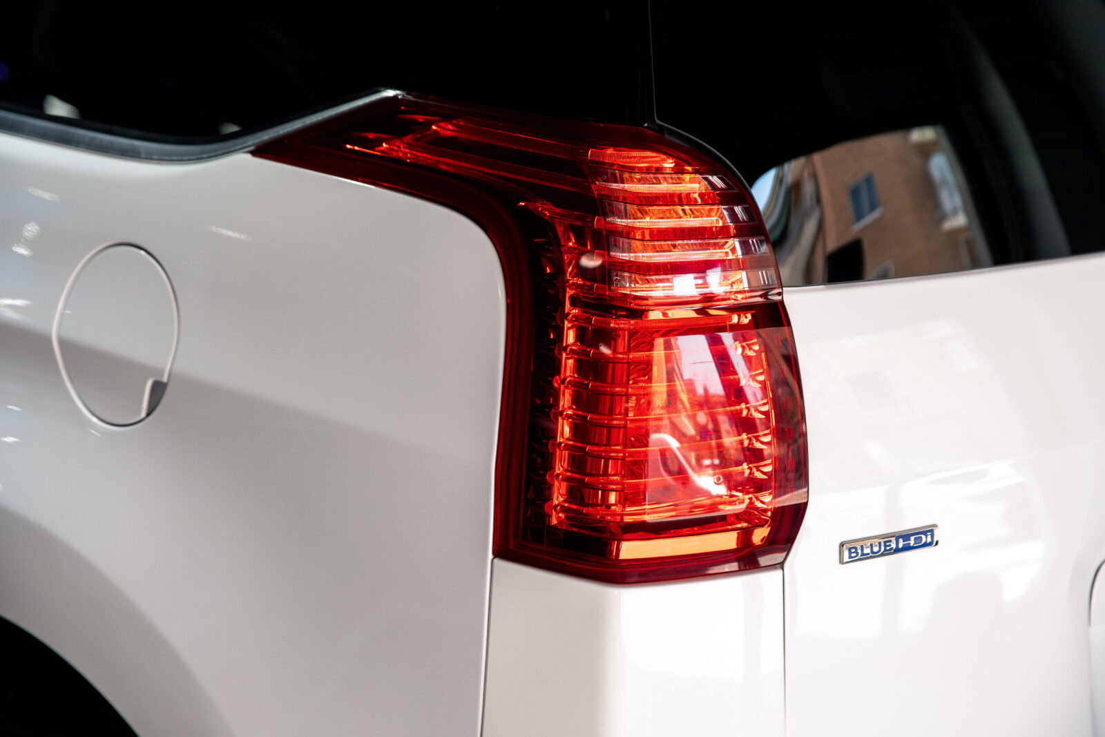 PEUGEOT 5008 PEUGEOT 3008 Style 1.6 BlueHDI 120 EAT6