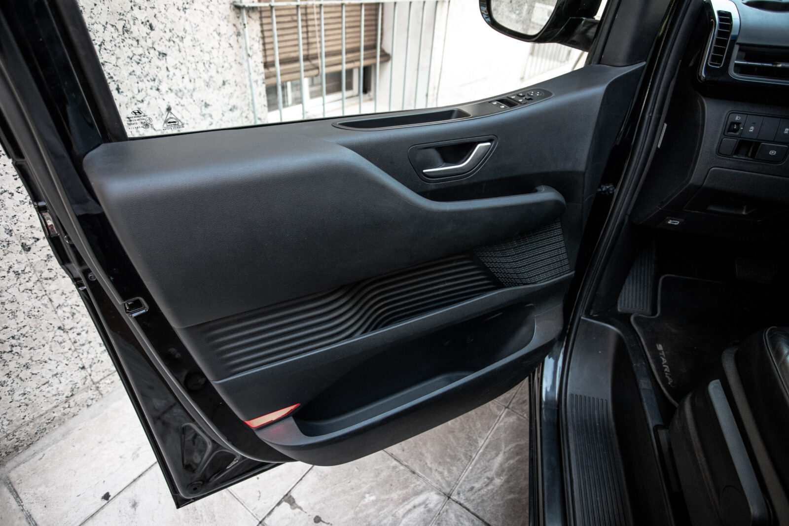 HYUNDAI STARIA 2.2 CRDI Tecno 9S