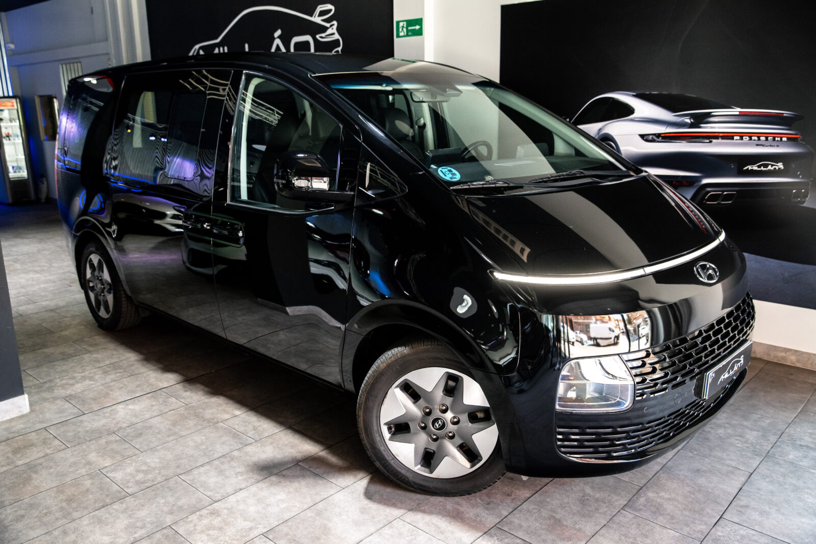 HYUNDAI STARIA 2.2 CRDI Tecno 9S