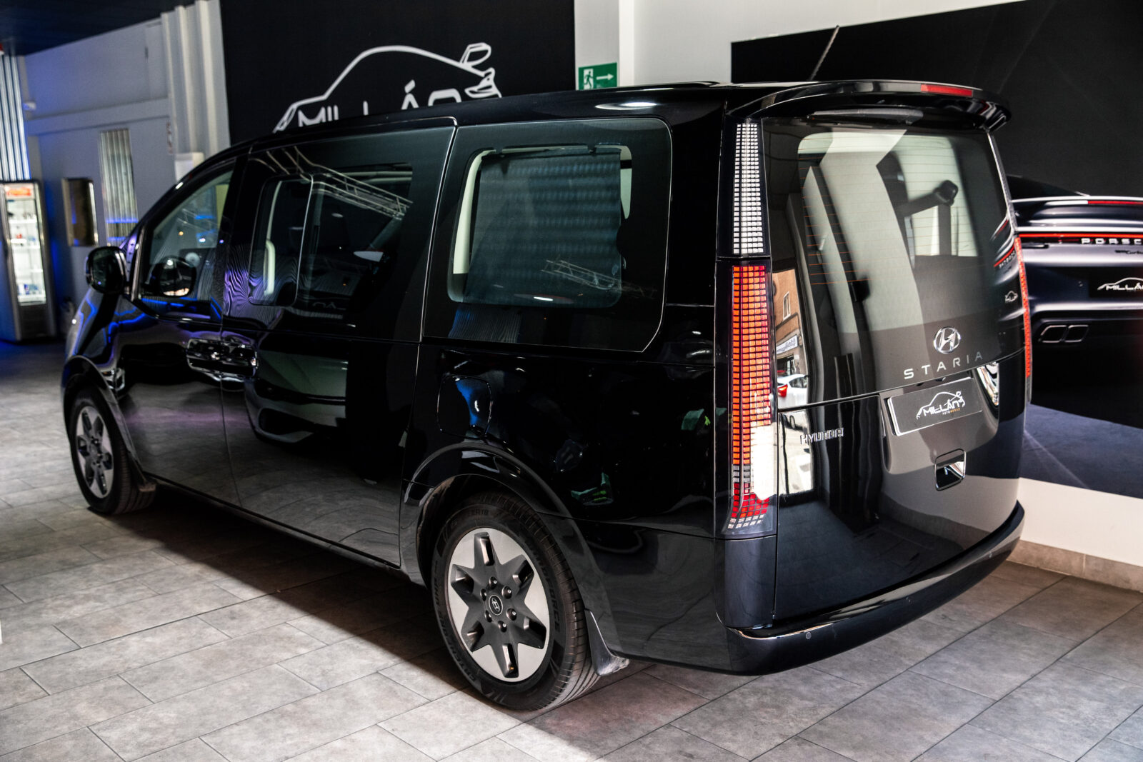 HYUNDAI STARIA 2.2 CRDI Tecno 9S