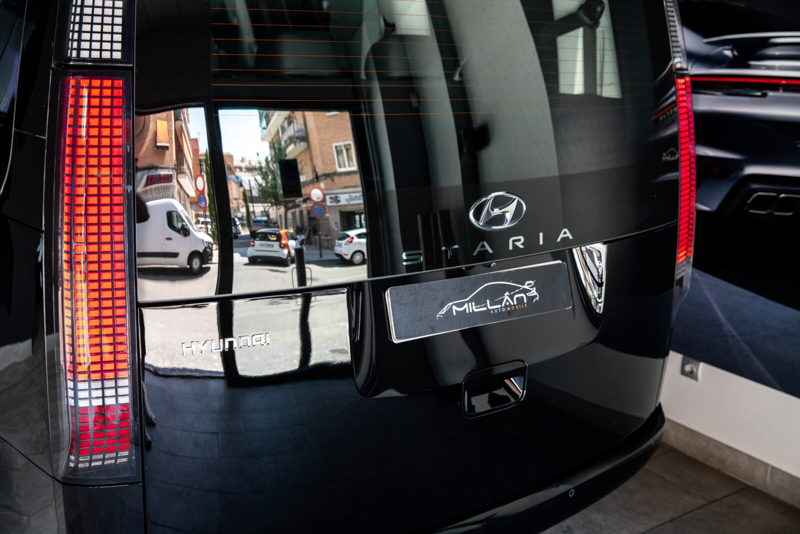 HYUNDAI STARIA 2.2 CRDI Tecno 9S