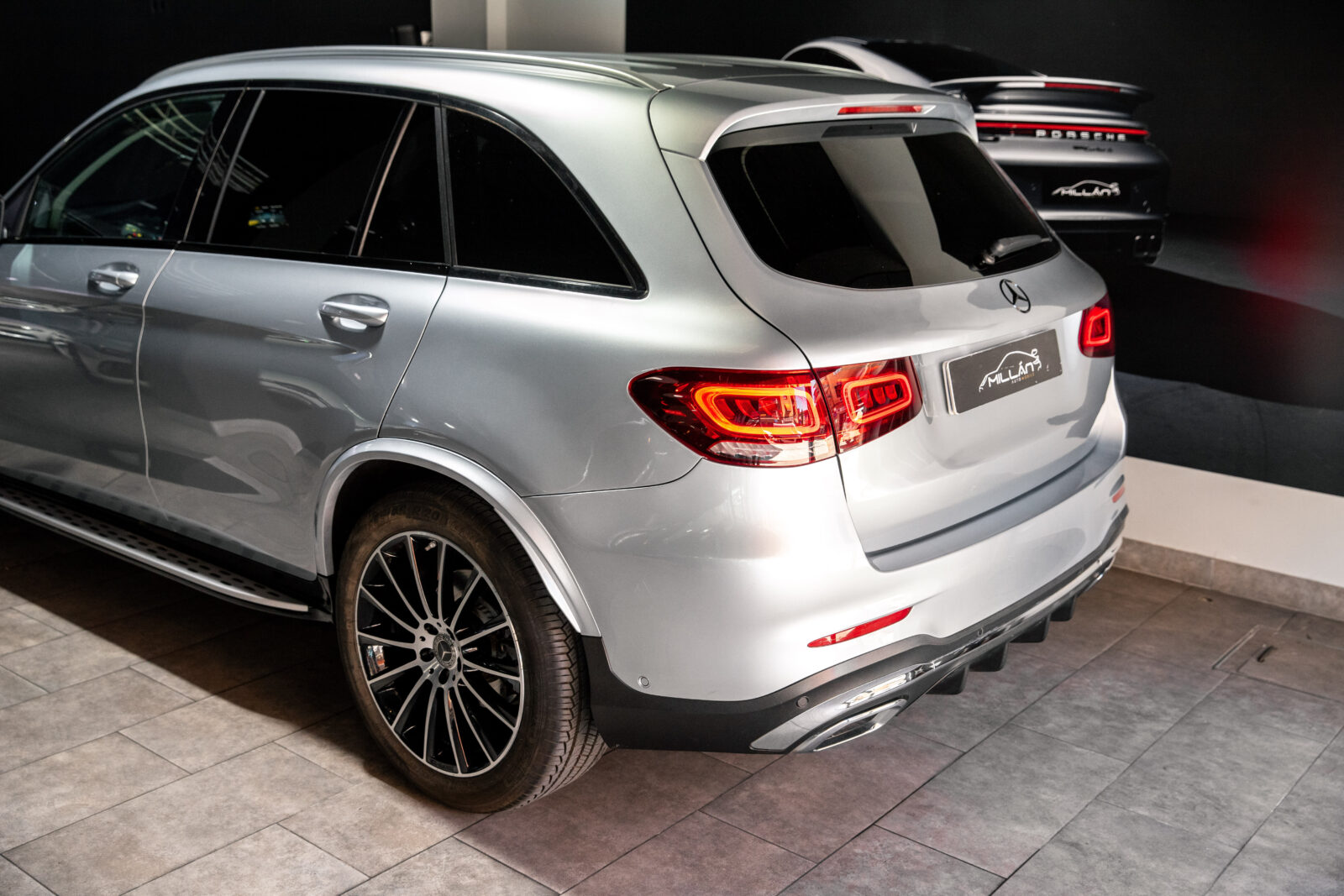MERCEDES-BENZ GLC 220d 4 matic