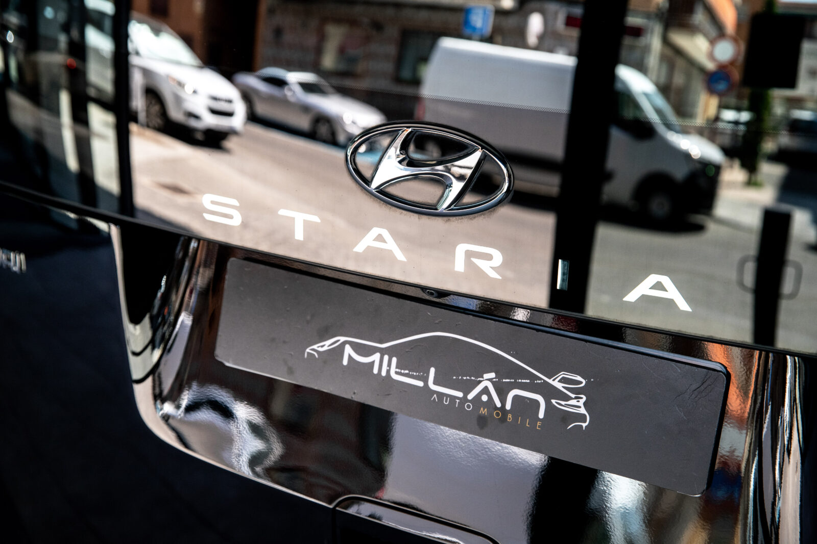 HYUNDAI STARIA 2.2 CRDI Tecno 9S