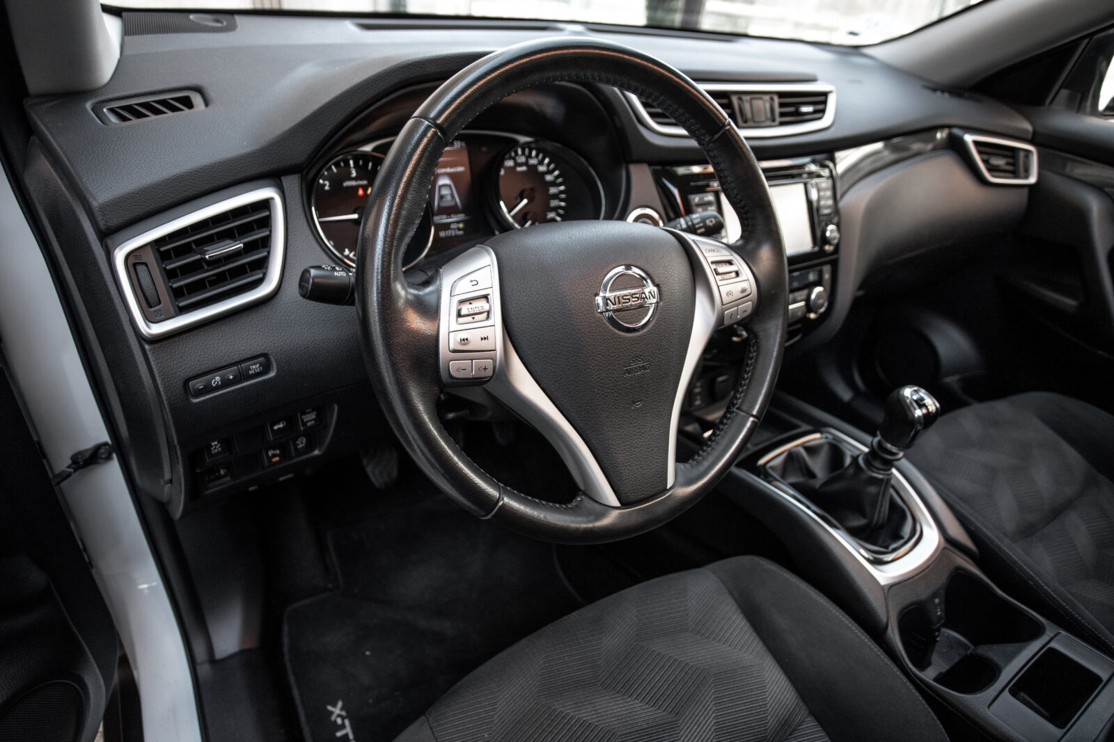 NISSAN XTRAIL 1.6 dCi TEKNA