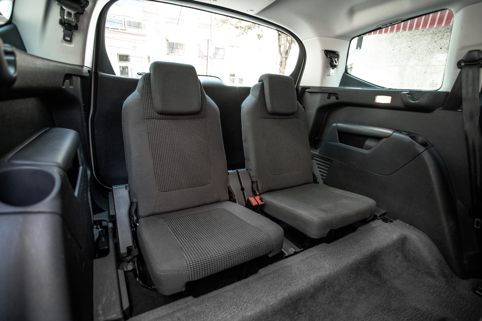 PEUGEOT 5008 PEUGEOT 3008 Style 1.6 BlueHDI 120 EAT6