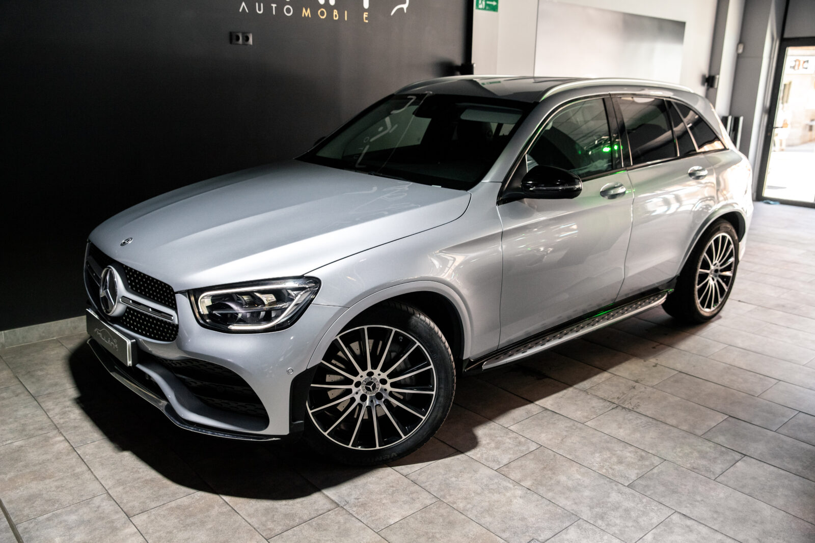 MERCEDES-BENZ GLC 220d 4 matic