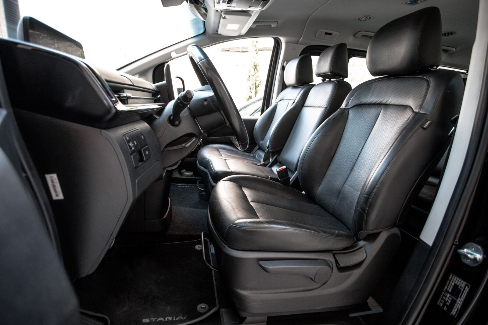 HYUNDAI STARIA 2.2 CRDI Tecno 9S