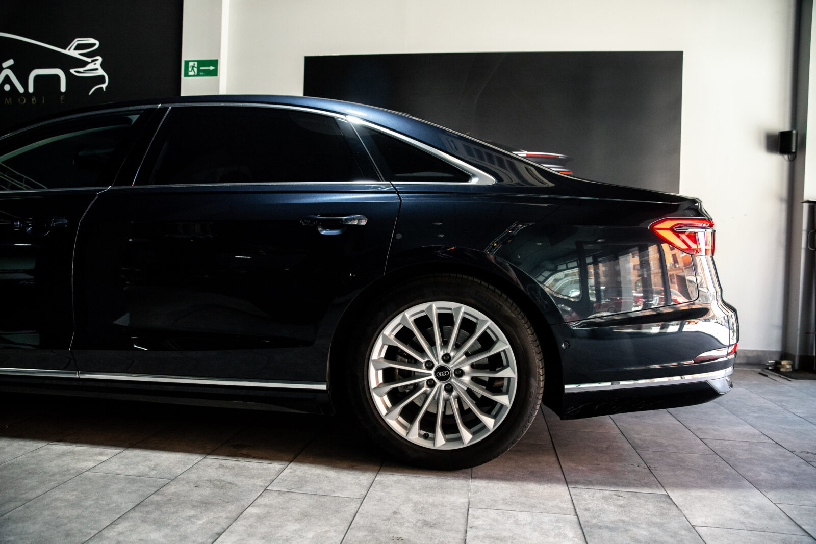 AUDI A8 L 50 TDI quattro tiptronic