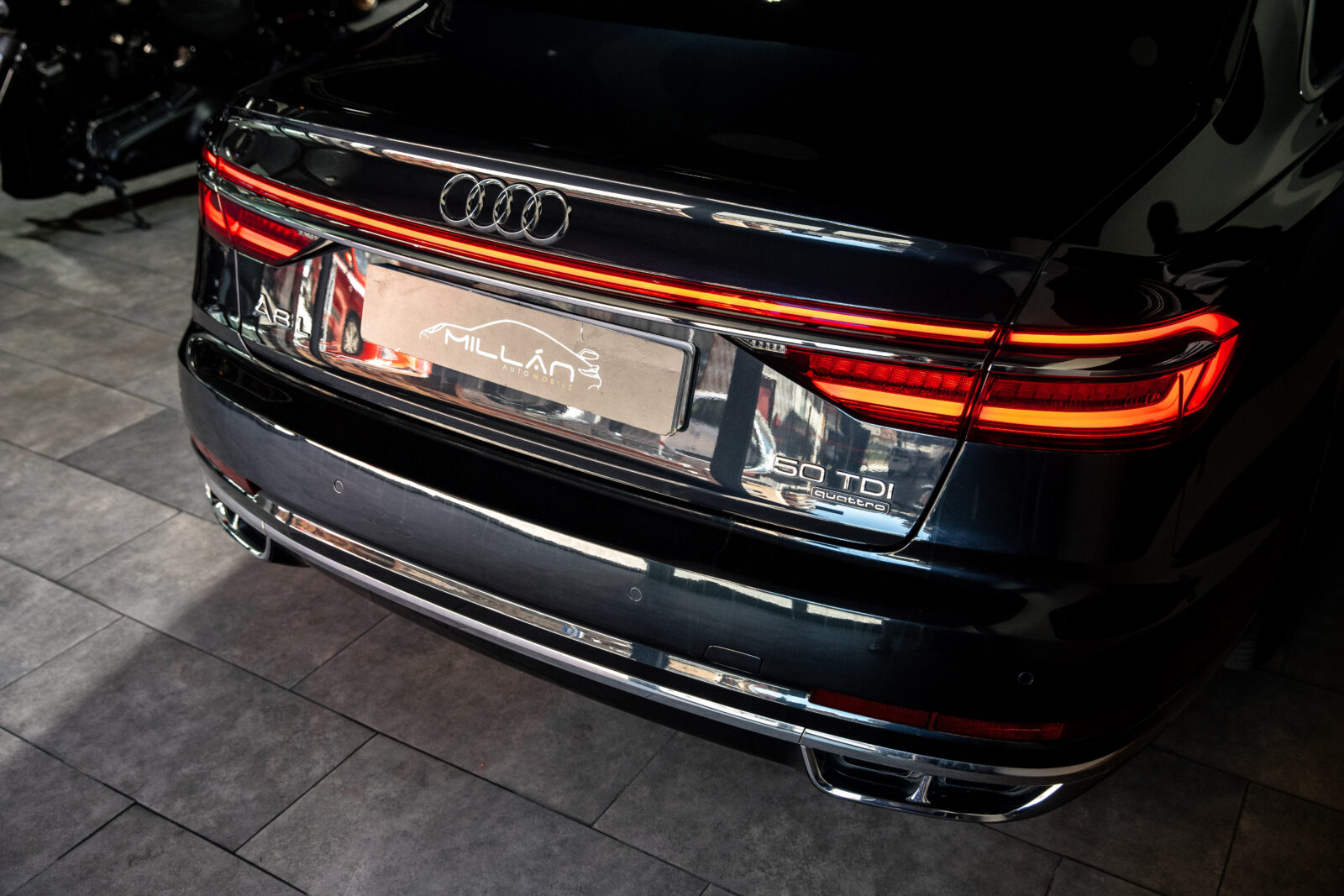 AUDI A8 L 50 TDI quattro tiptronic