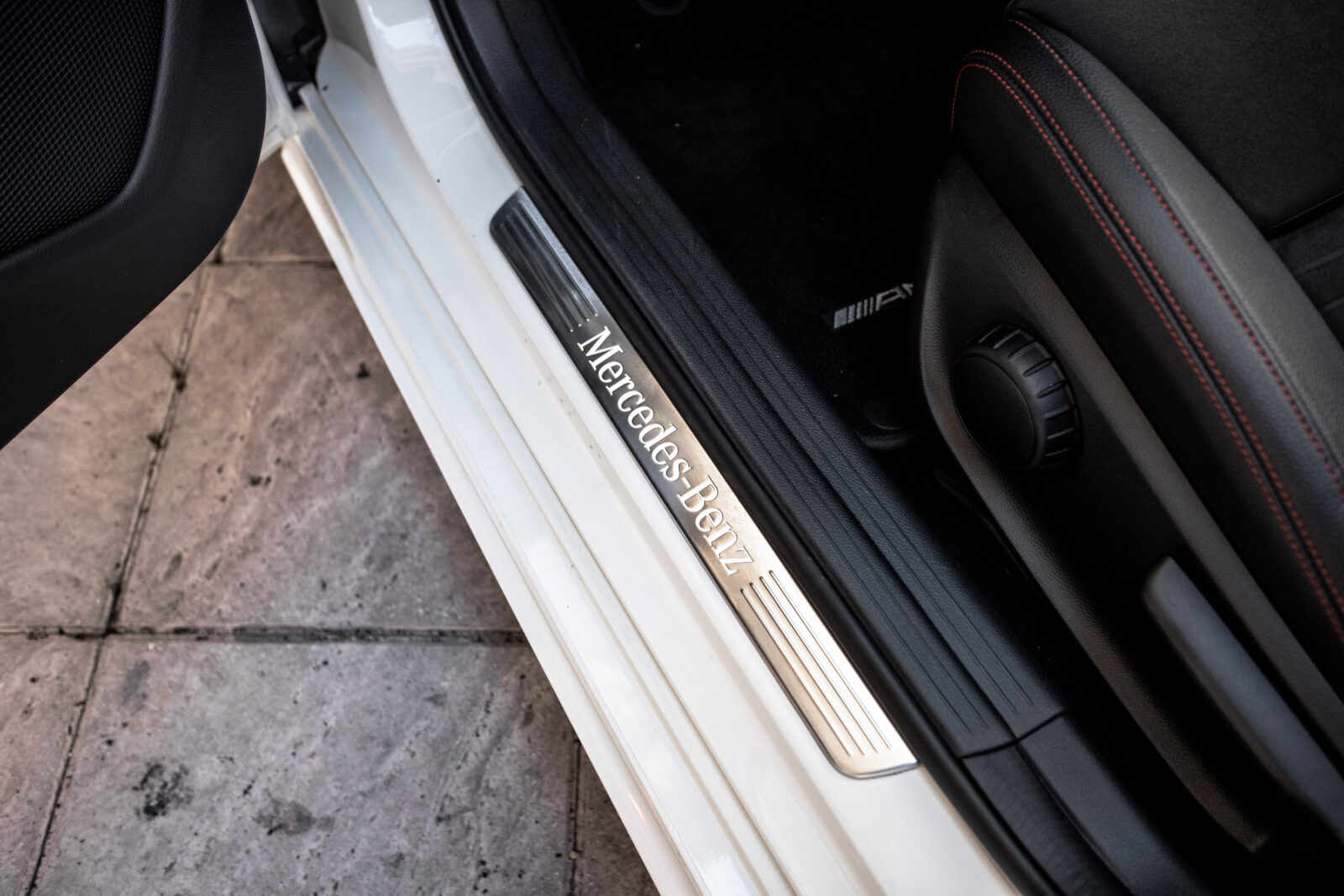 MERCEDES-BENZ A 200d AMG