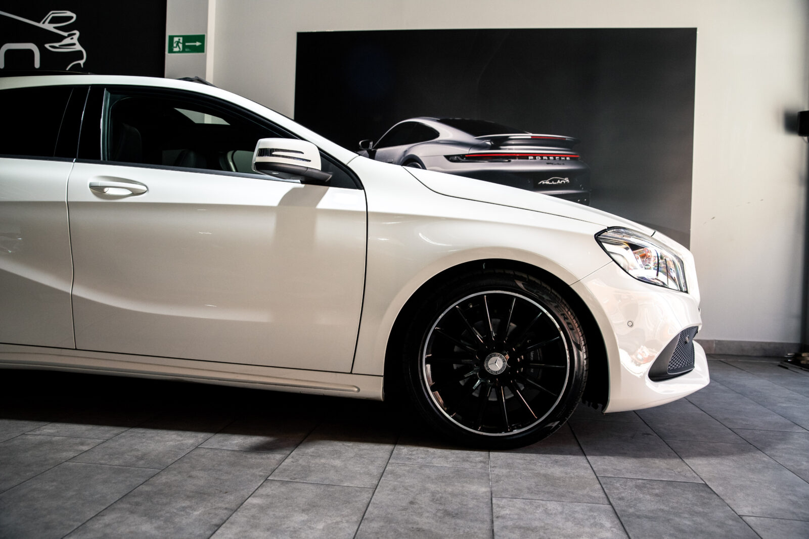MERCEDES-BENZ A 200d AMG