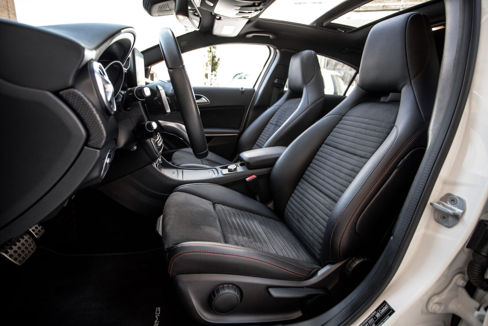 MERCEDES-BENZ A 200d AMG