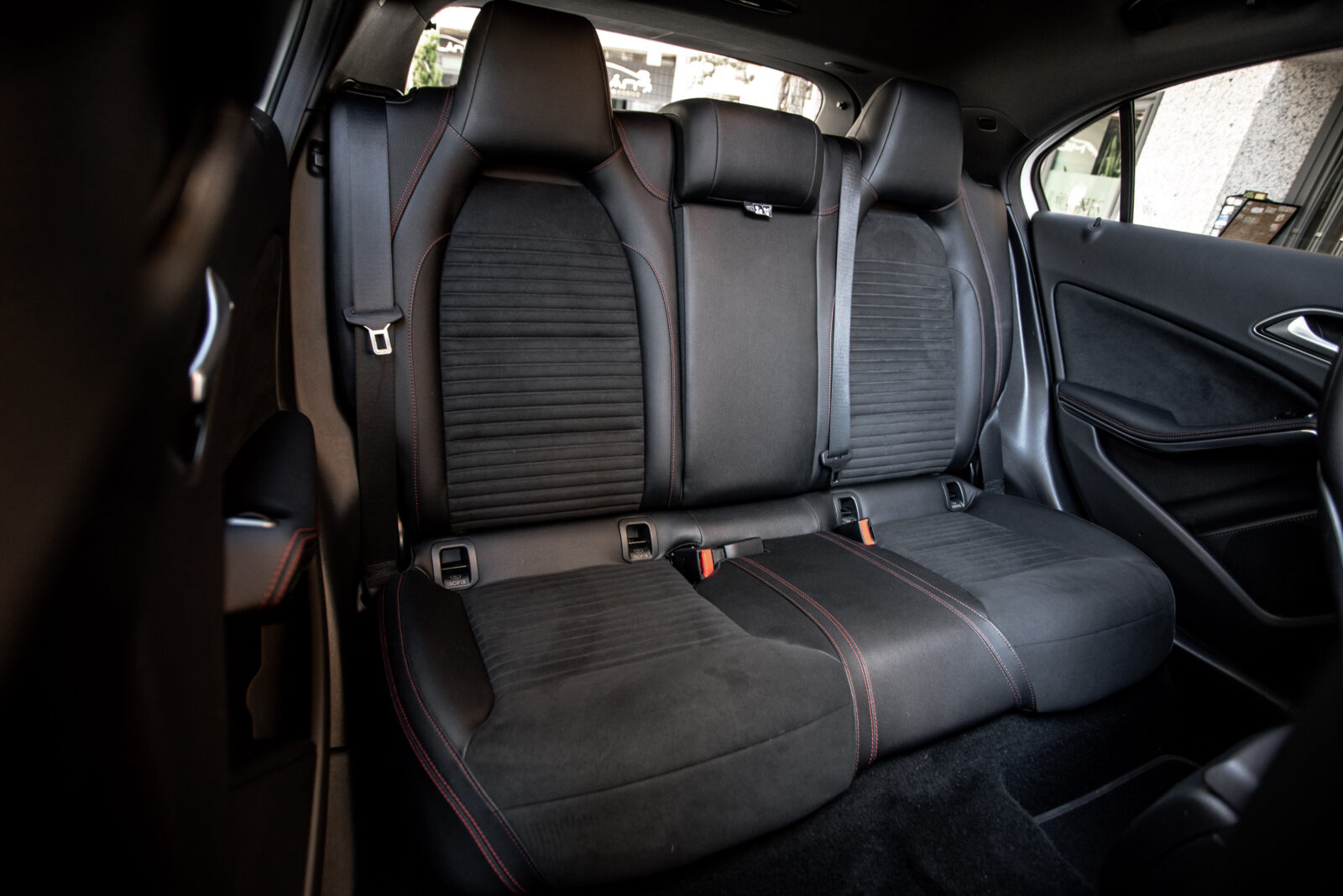 MERCEDES-BENZ A 200d AMG