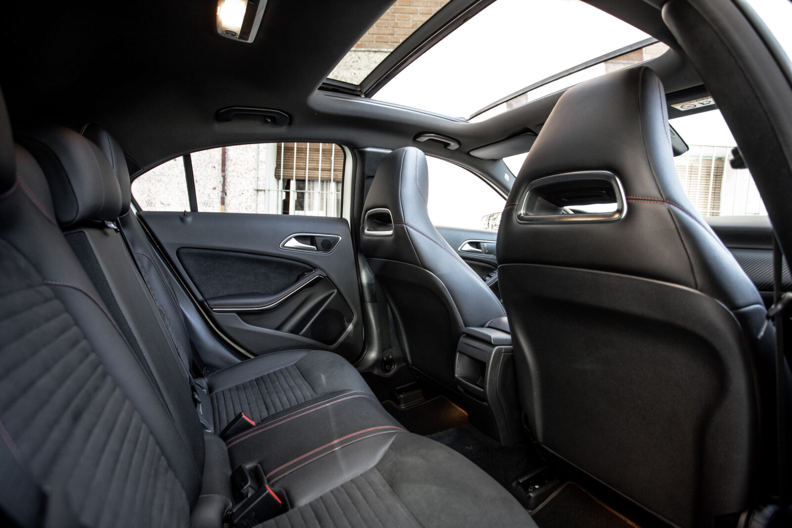MERCEDES-BENZ A 200d AMG